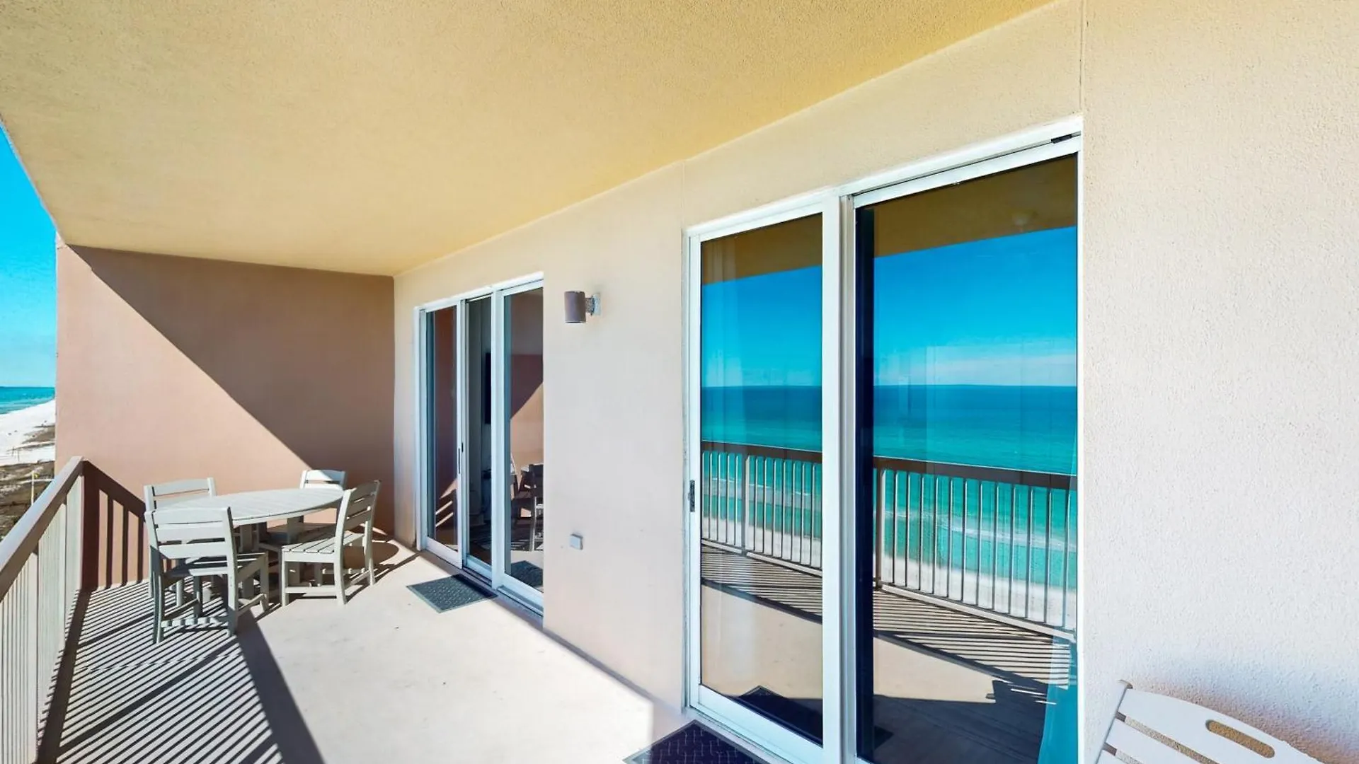 Sunrise Beach 905 - Beachfront Condo 巴拿马城 0*,  美国